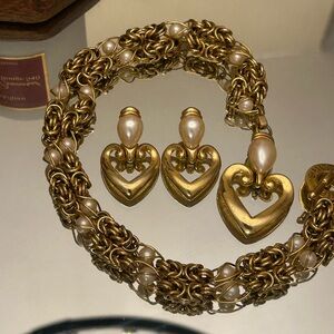 Elegant Gold and Pearl Heart Set